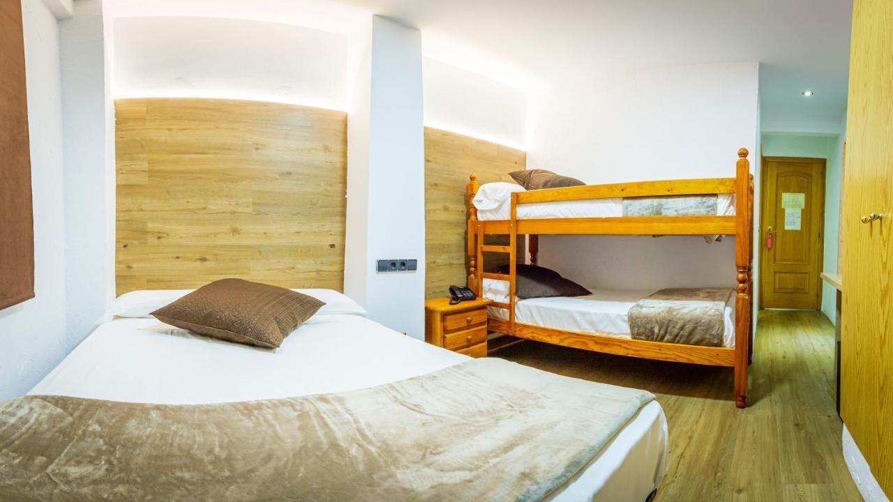 Hotel Les Neus パス・デ・ラ・カサ エクステリア 写真